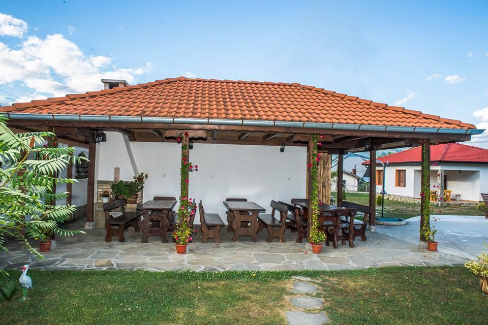 Complex Balkandzhii Apriltsi  Extérieur photo